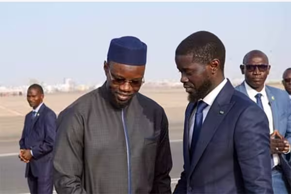 Bisbilles au sommet de l’État : Comment la guerre des égos plombe le pays