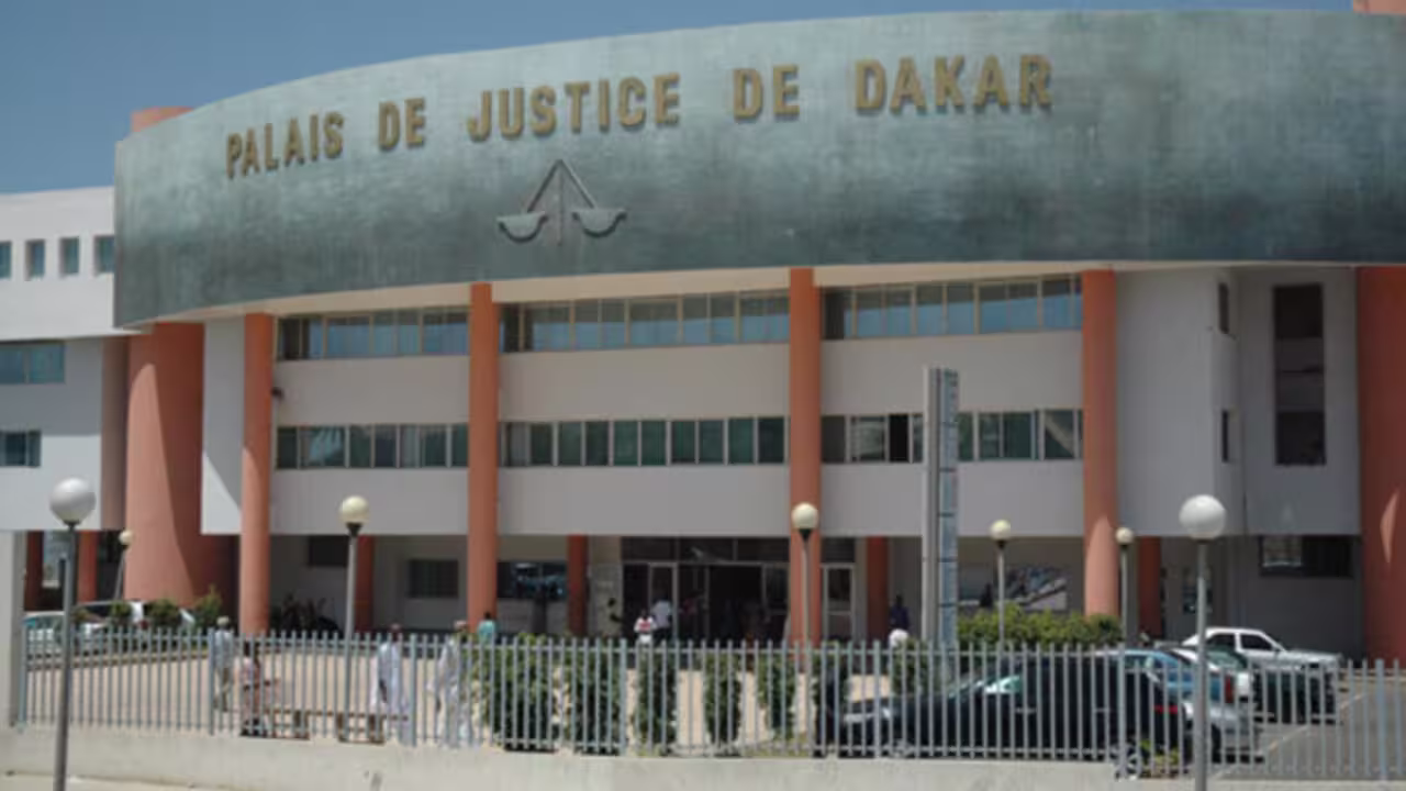 Propos offensants envers l’islam : L’influenceur général Chico condamné à un an de prison ferme à Dakar
