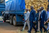 Plus de 3 millions de manuels scolaires,… : Le Sénégal réceptionne un important lot de matériel (…)