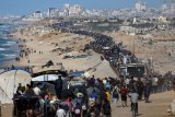 Gaza : Des milliers de Palestiniens sur les routes du retour après deux ans de guerre
