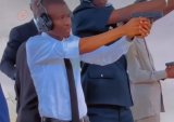 École de police : le ministre de l’Intérieur Me Bamba Cissé assiste à une démonstration au champ de tir (Vidéo)