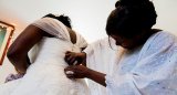 Al khayri : Une célèbre chanteuse s’est mariée, découvrez son identité (photos)