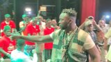 Siteu enflamme l’anniversaire de Mayangue Lo : Regardez son show (vidéo)